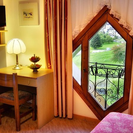 Albergo Miramonti Rabbi Dış mekan fotoğraf