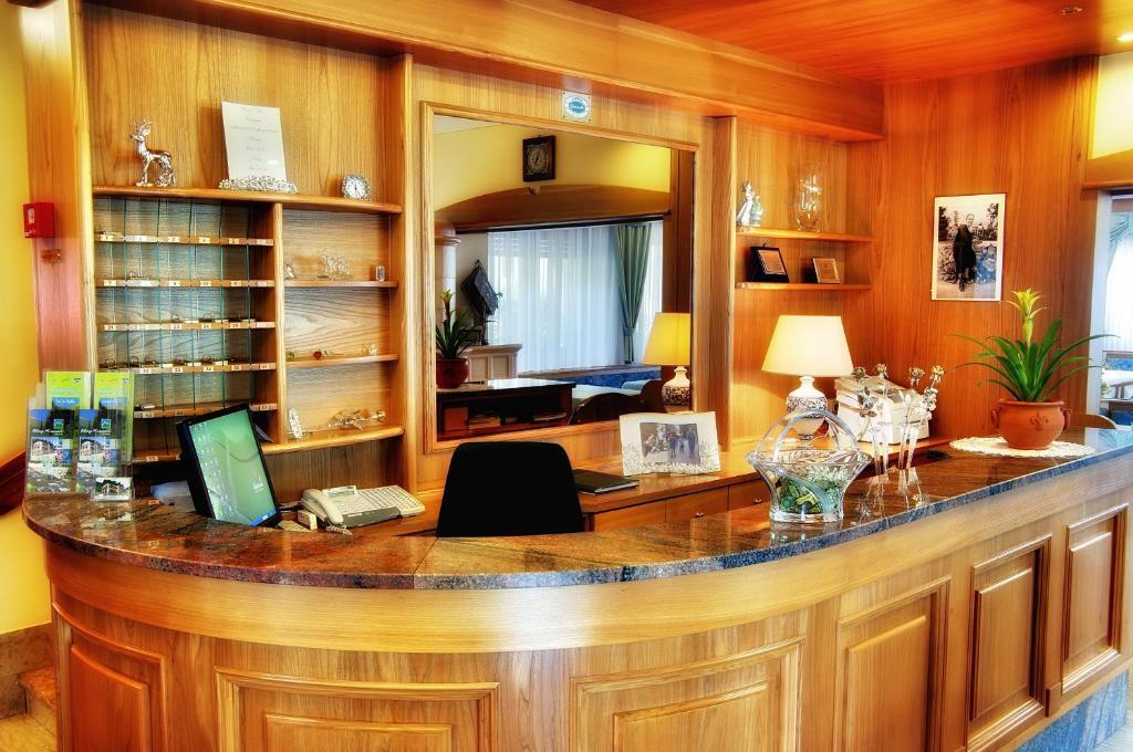 Albergo Miramonti Rabbi Dış mekan fotoğraf